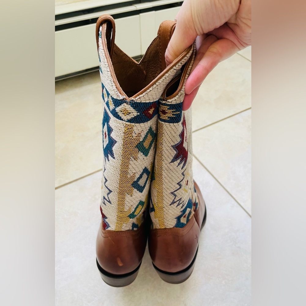 NWOB $378 FRYE BILLY PULL ON SOUTHWEST size 7 - Picture 5 of 12